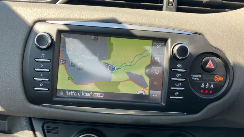 Toyota Yaris 1.5 VVT-i Icon Tech 5dr Petrol Hatchback